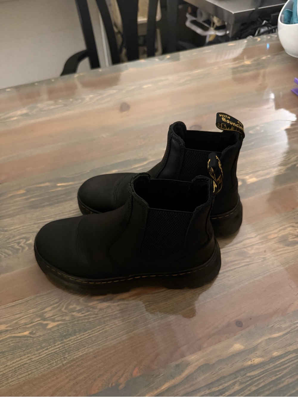 Dr. Martens Black leather Chelsea Slip-On Boots with Heel Tabs size 37 US 6 or 7 - Picture 7 of 11